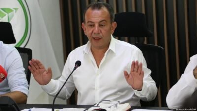 CHP’de iki belediye başkanına ihraç istemi: Tüm Detaylar