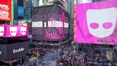 Madonna Transforms Times Square Into Pride Month Party With Surprise Grindr Pop-Up Show | Güncel Gelişme