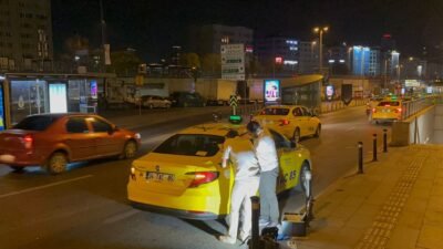 Yolcunun darp ettiği taksici ağır yaralandı — Son Dakika